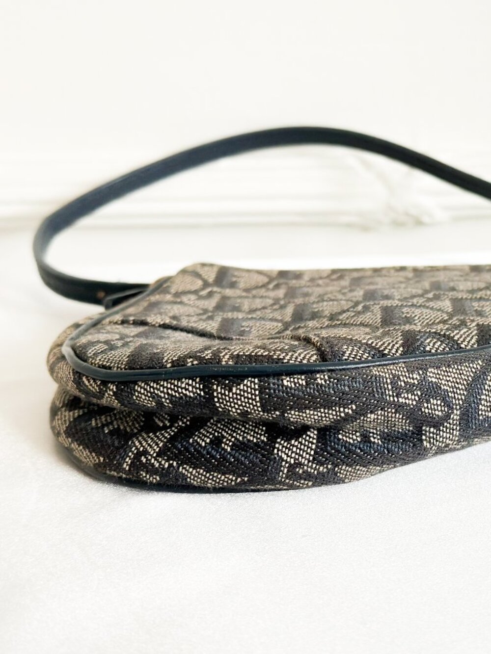 Christian Dior Vintage Saddle Bag - Picture 2 of 16